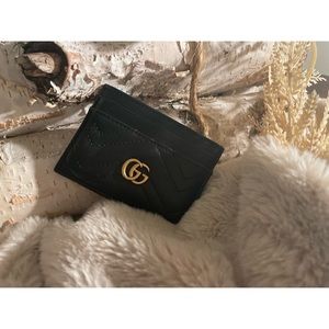 Gucci Marmont Cardholder ***Authentic****